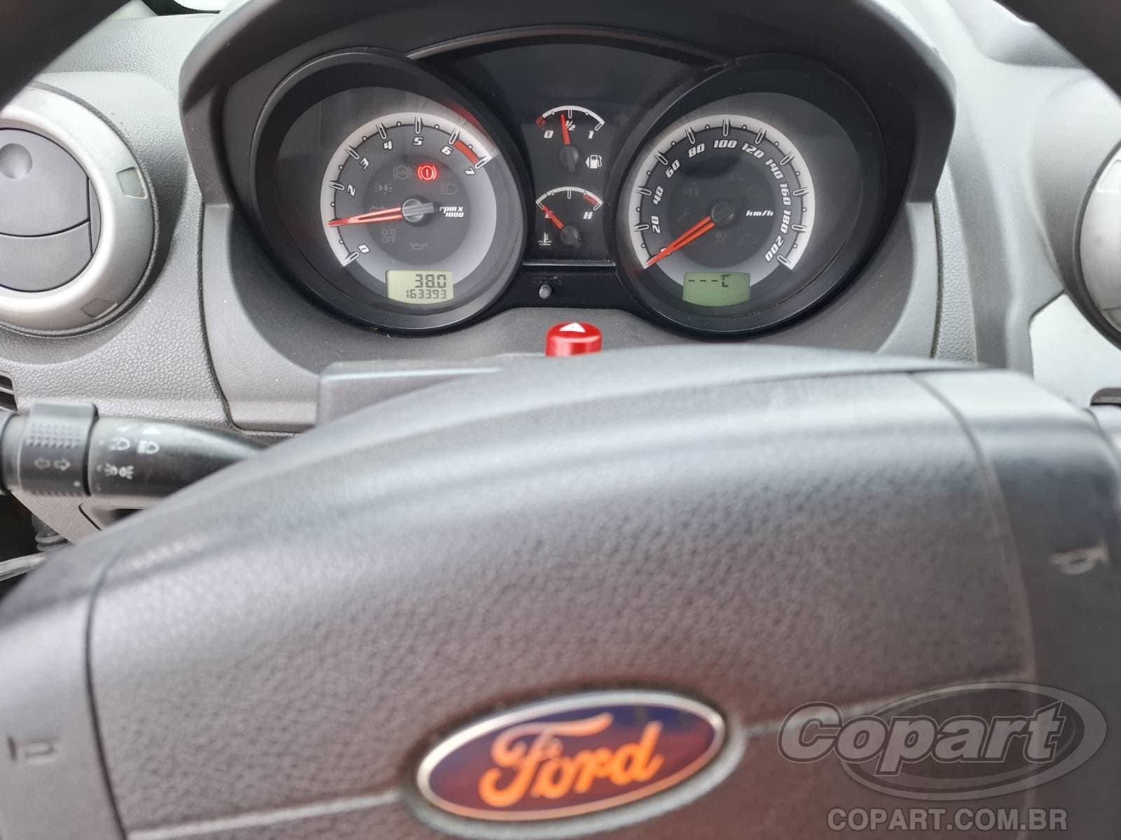 Ford Fiesta 2013 — foto 8