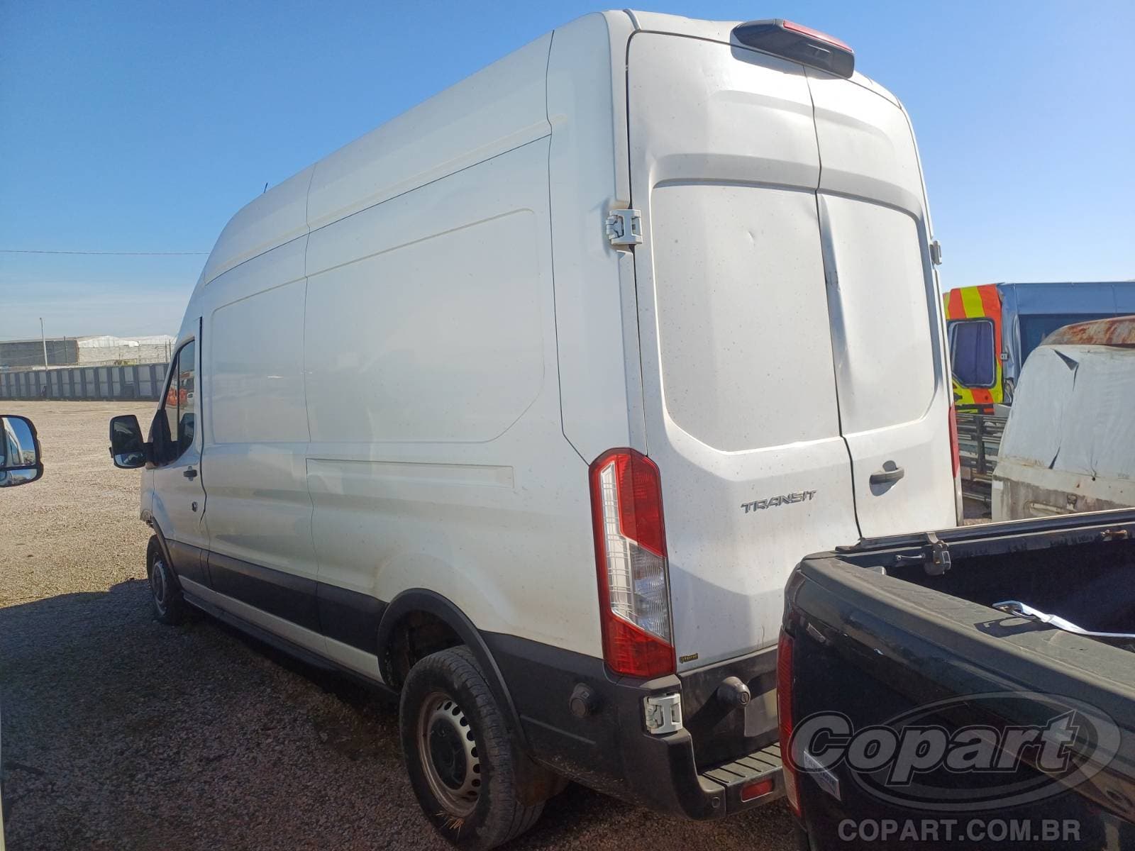 Ford Transit Furgao 2023 — foto 3