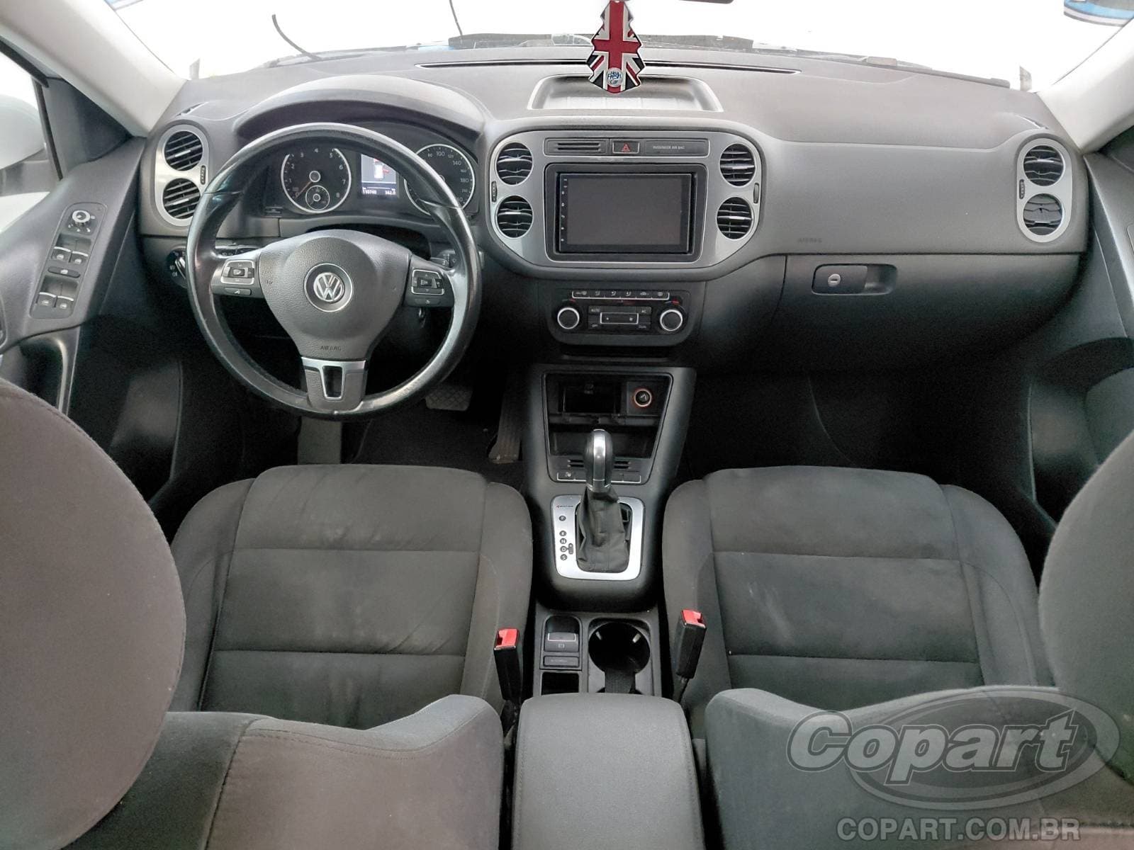 Volkswagen Tiguan 2015 — foto 9