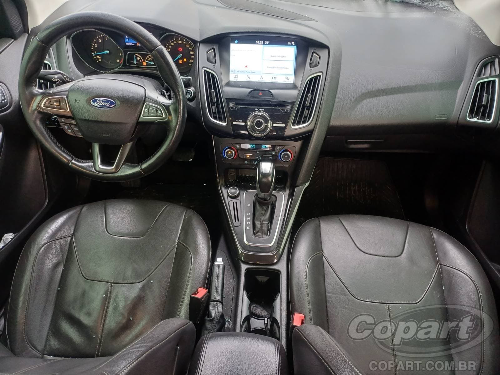 Ford Focus Fastback 2018 — foto 9