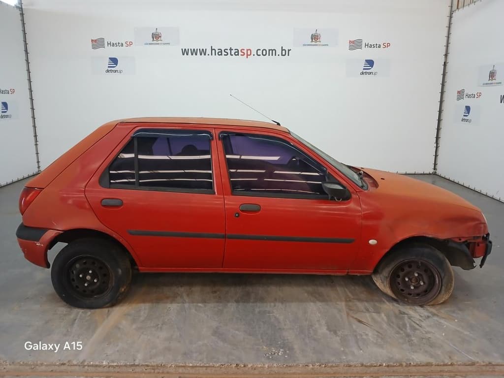 Ford Fiesta GL 2001 — foto 1