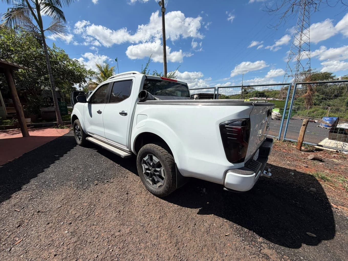 Nissan Frontier XE 4X4 2023 — foto 7