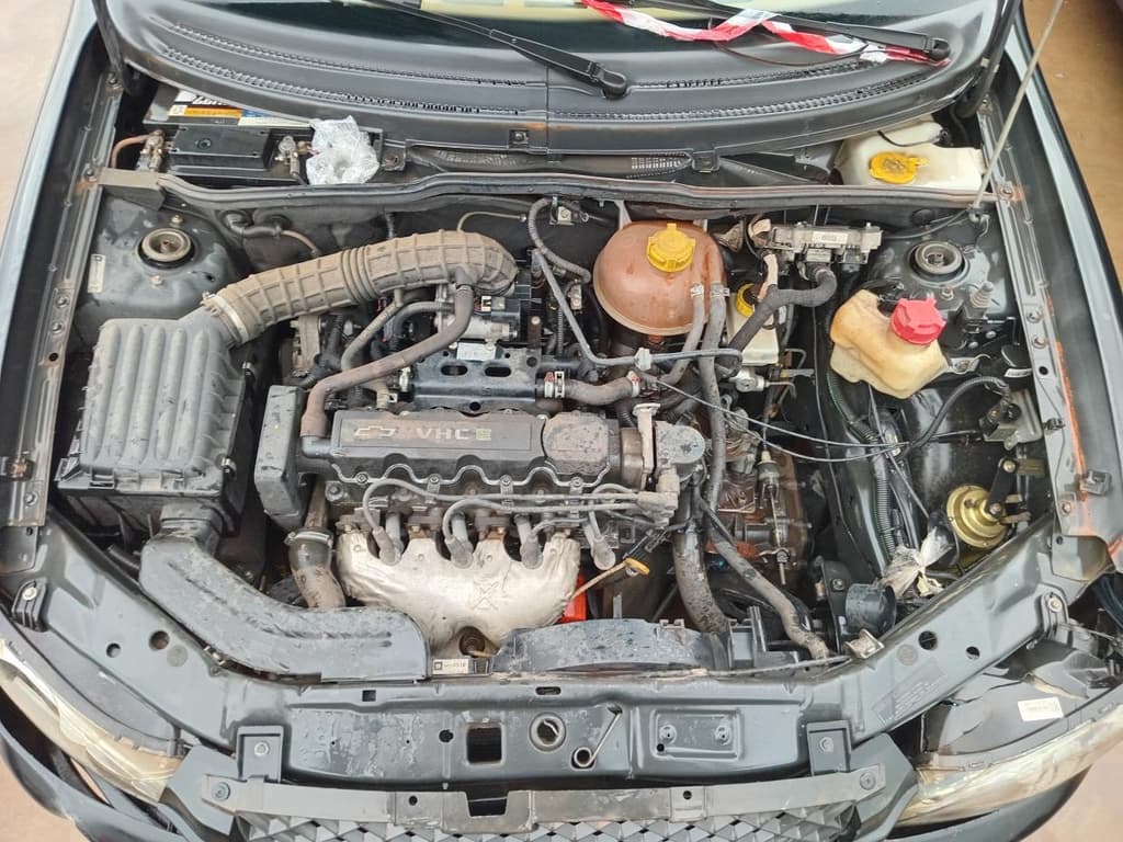 Chevrolet Classic LS 2012 — foto 2