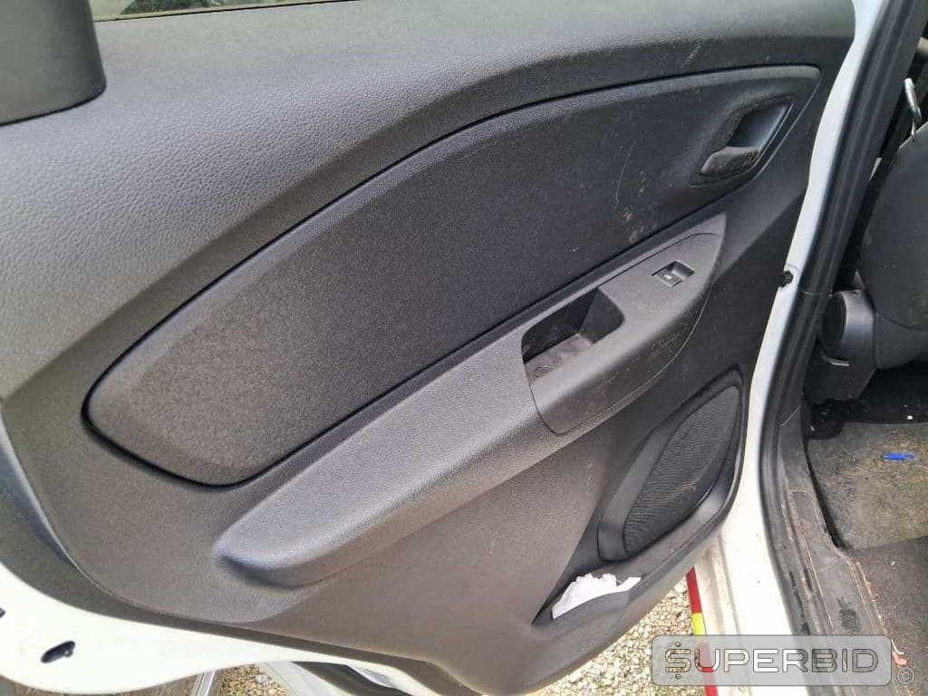 Chevrolet Spin 1.8l MT LT 2017 — foto 17