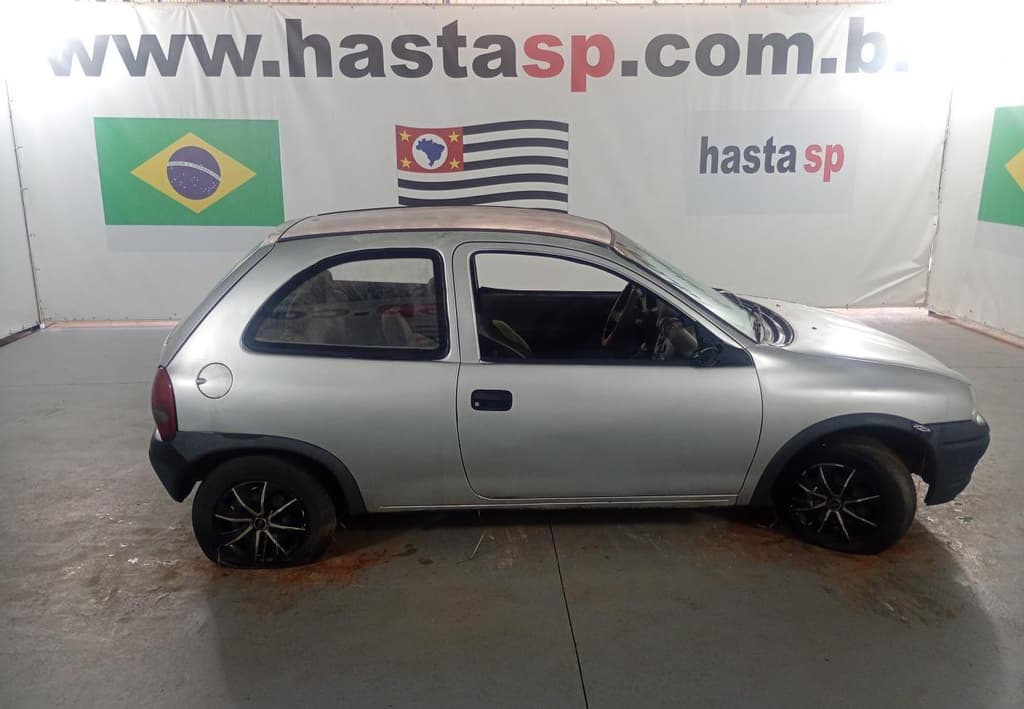 Chevrolet Corsa Wind 1998, prata