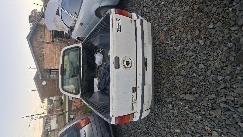 Volkswagen Saveiro 1.8 Plus 2001 — foto 4