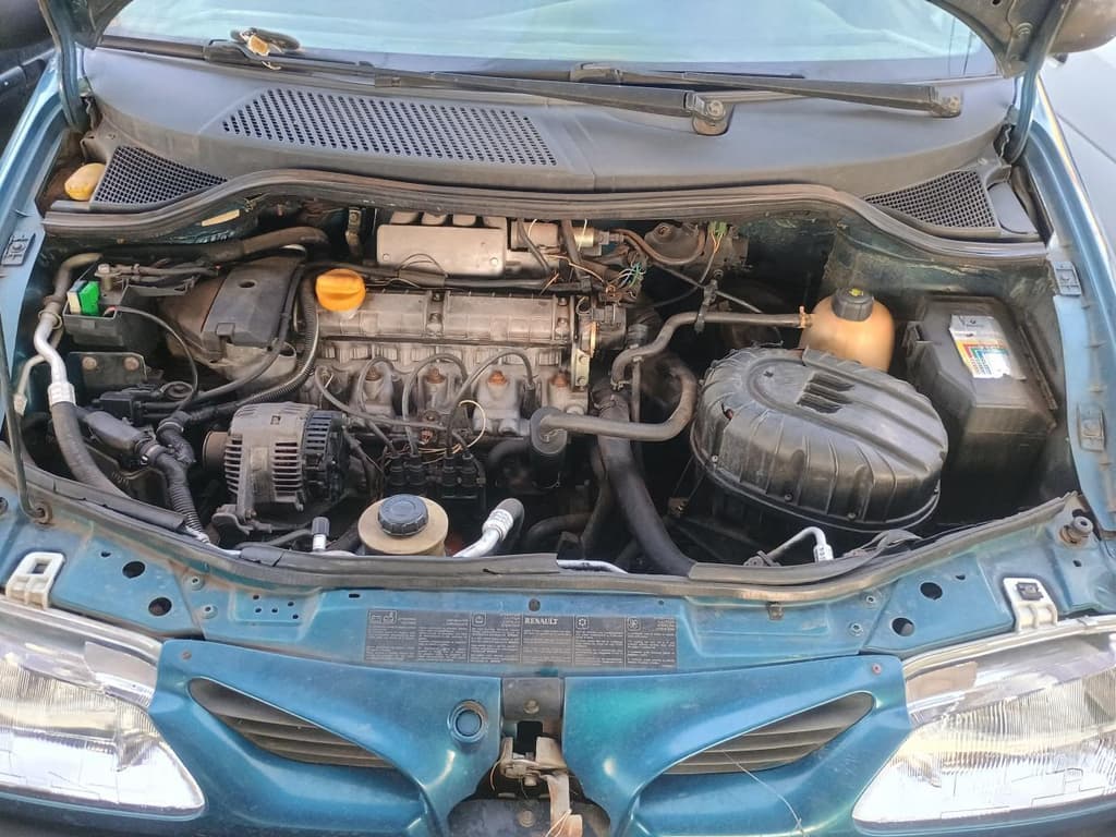 Renault Scenic RXE 2.0 2001 — foto 2