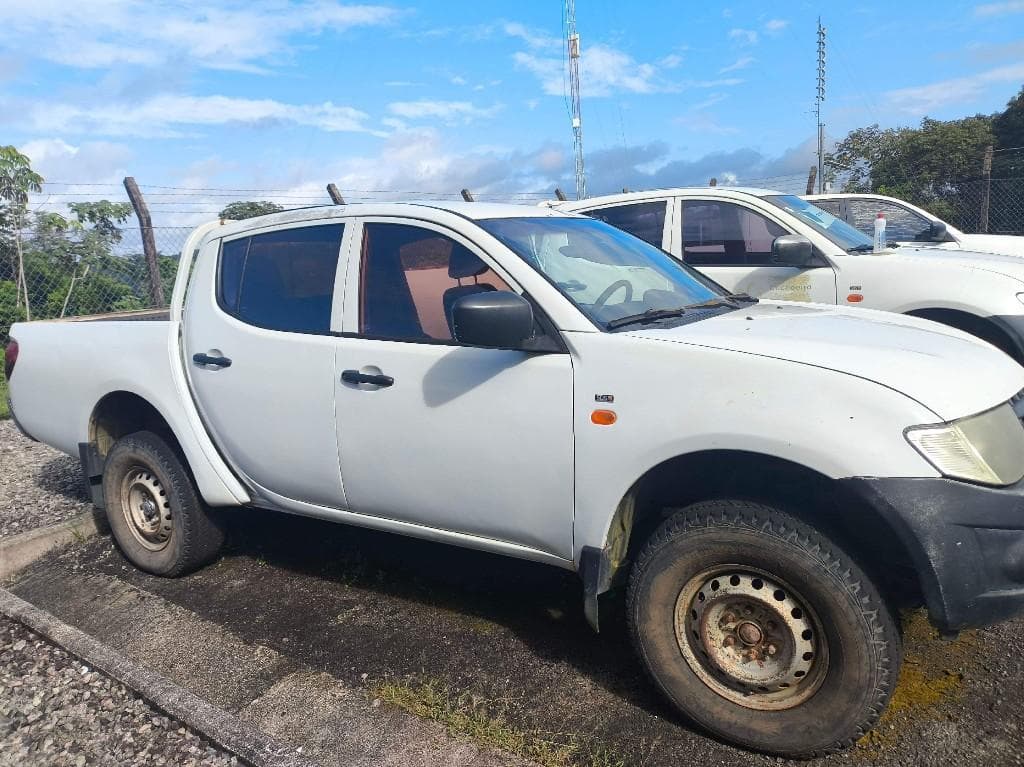 Mitsubishi L200 Triton 3.2 D, 2013