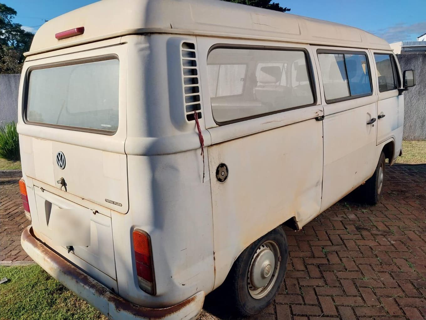 Volkswagen Kombi 1980 — foto 2