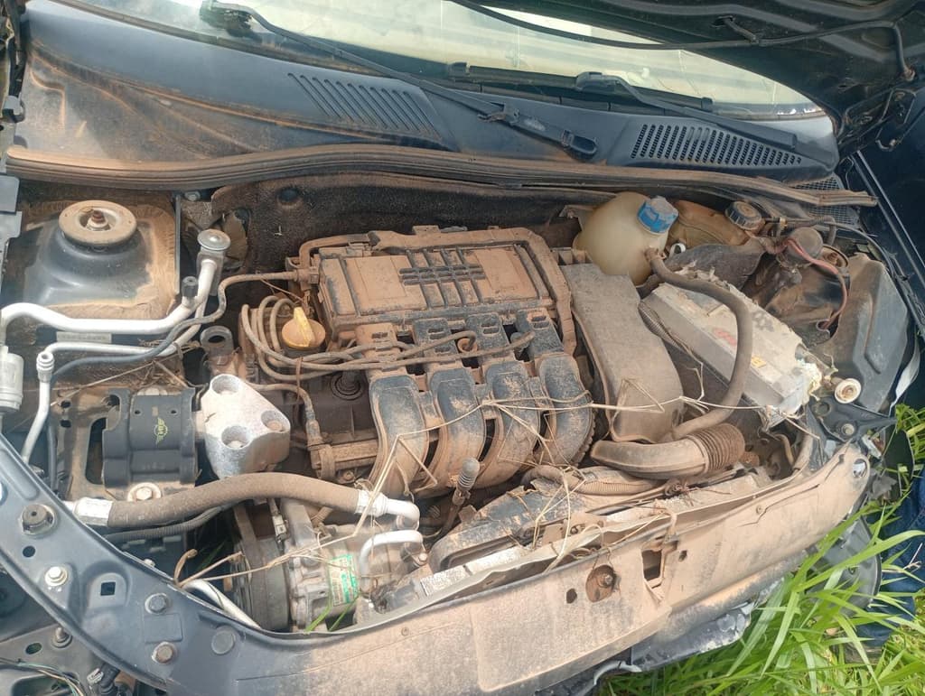 Renault Clio PRI 10 16vh 2003 — foto 7