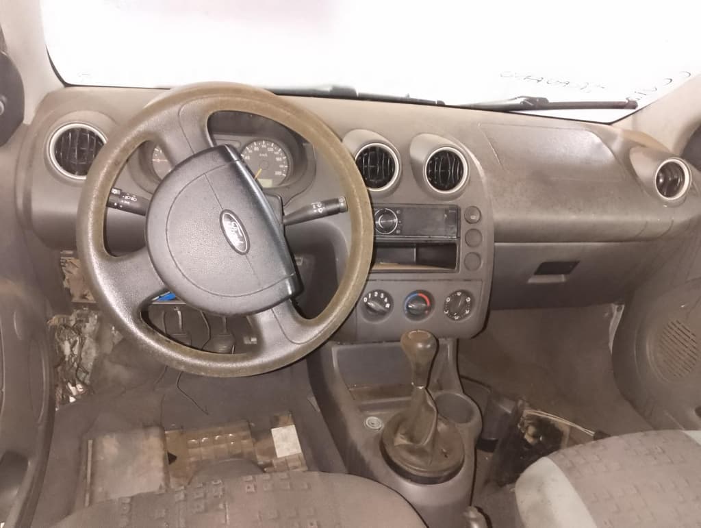 Ford Fiesta 2004 — foto 5