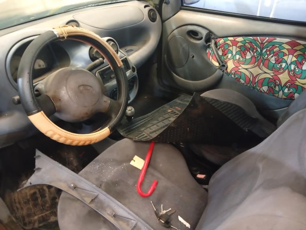 Ford KA 1998 — foto 5