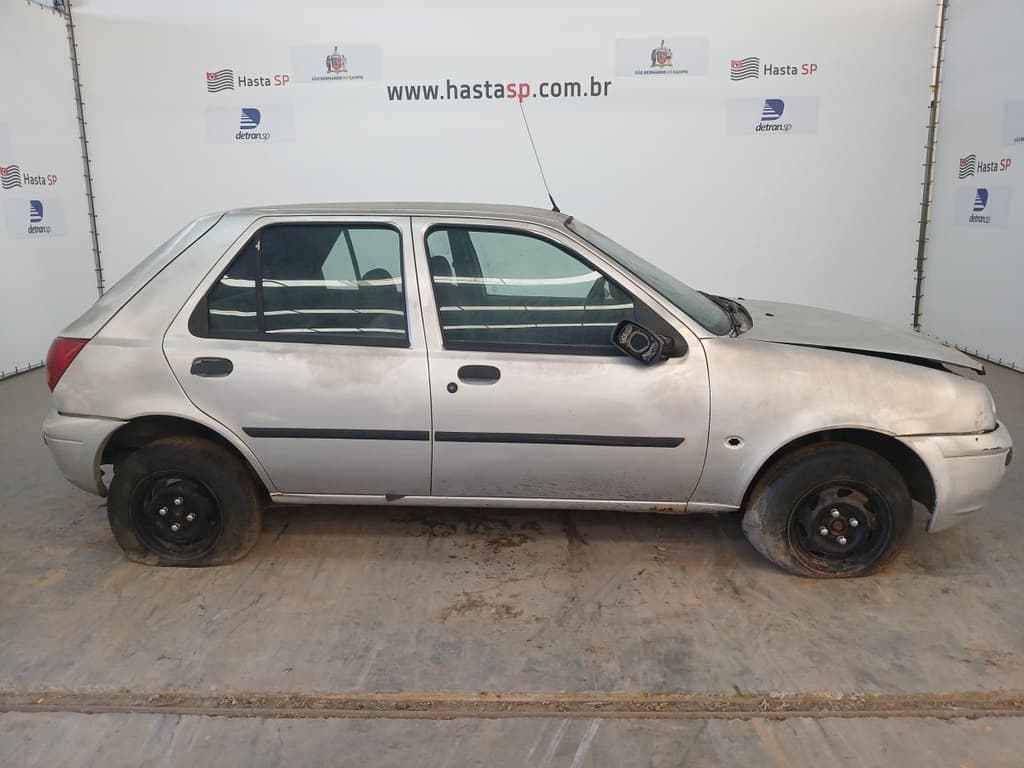 Ford Fiesta Street 2003, prata