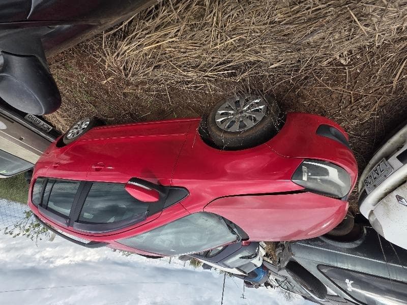 Volkswagen Spacefox GII 2010 — foto 9