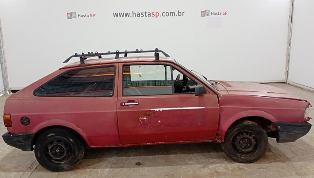 Volkswagen GOL CL 1988, vermelha