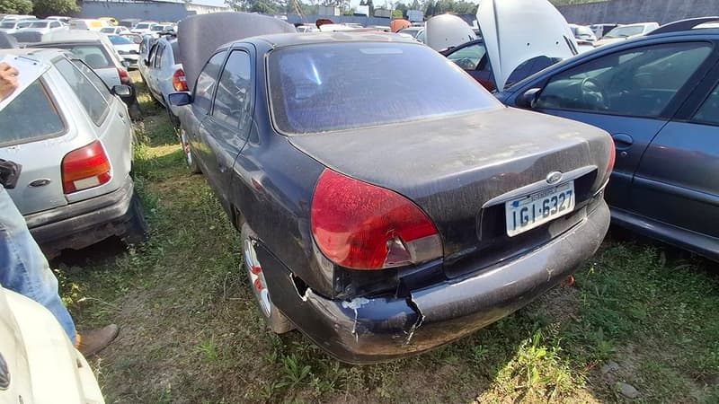 Ford Imp/ford Mondeo CLX FD 1997
