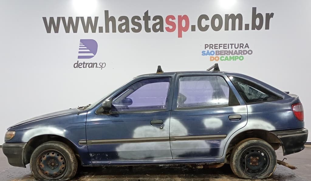 Volkswagen Pointer GLI 1.8 1995, azul