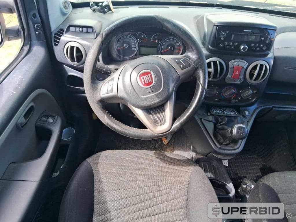 Fiat Doblo Essence 1.8 2016 — foto 12