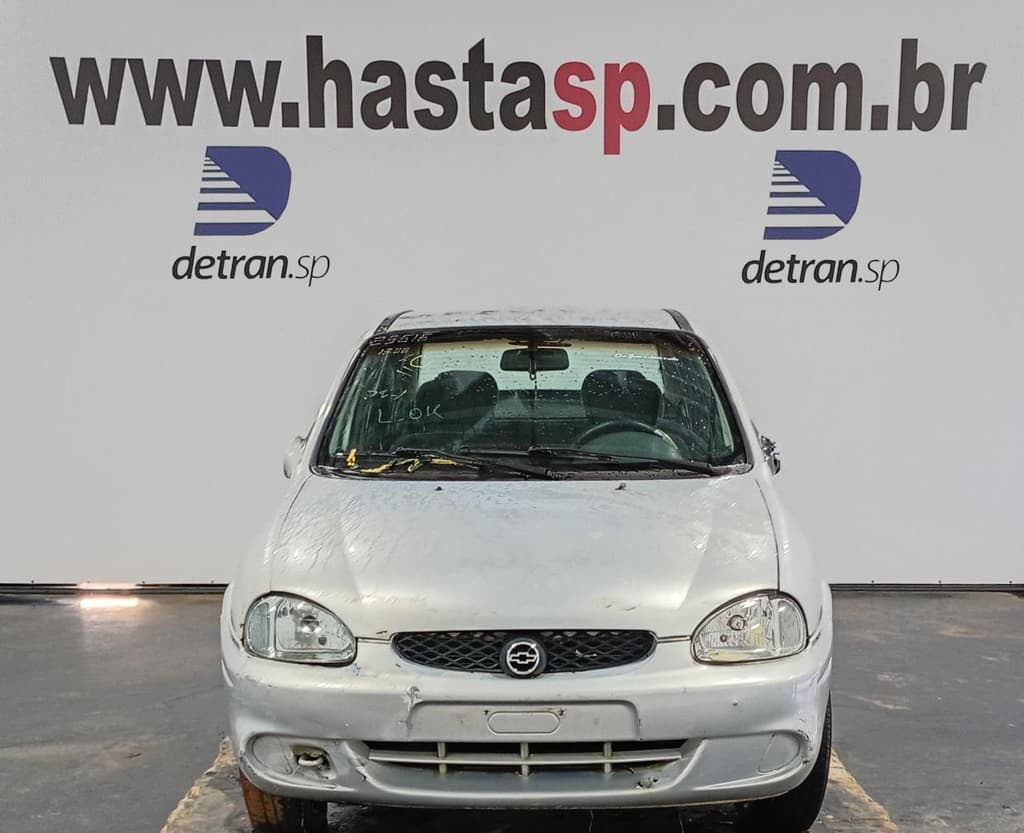 Chevrolet Corsa Milenium 2002 — foto 3