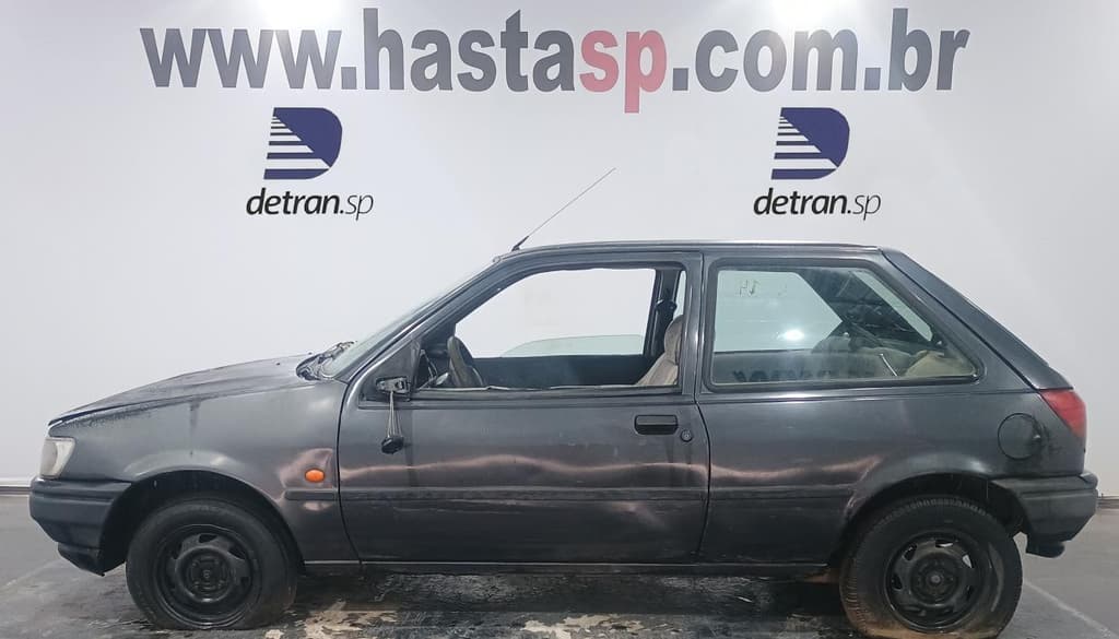 Ford Fiesta 1995 — foto 2