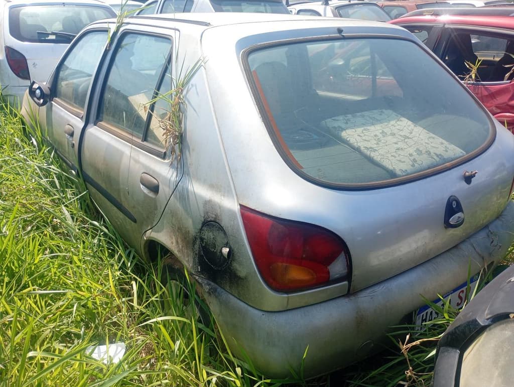 Ford Fiesta 1998 — foto 4