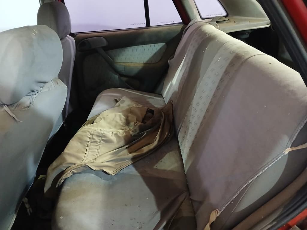 Volkswagen GOL 16V 1999 — foto 5