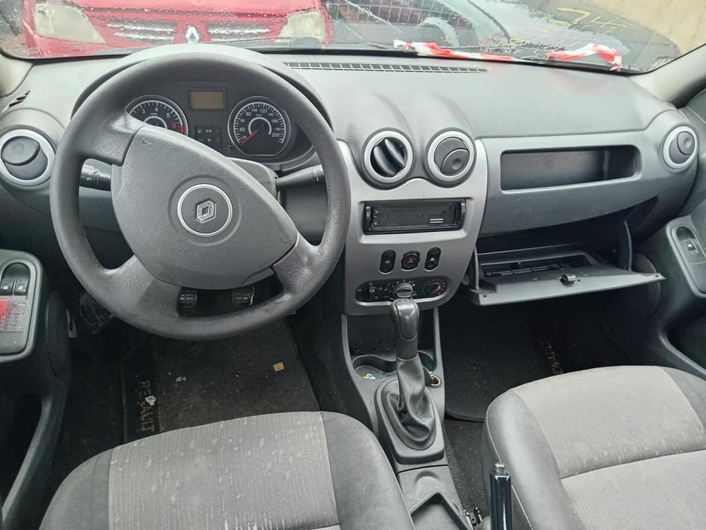 Renault Logan EXP 1016v 2011 — foto 2