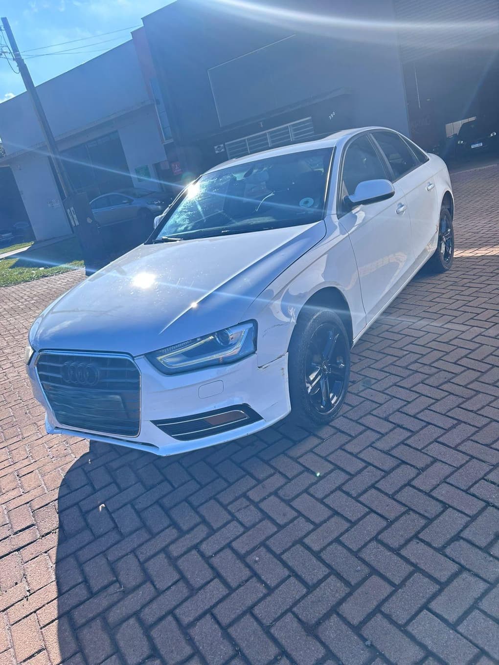 Audi A4 2013 — foto 8
