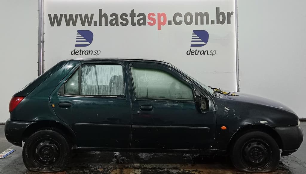 Ford Fiesta 1997 — foto 1