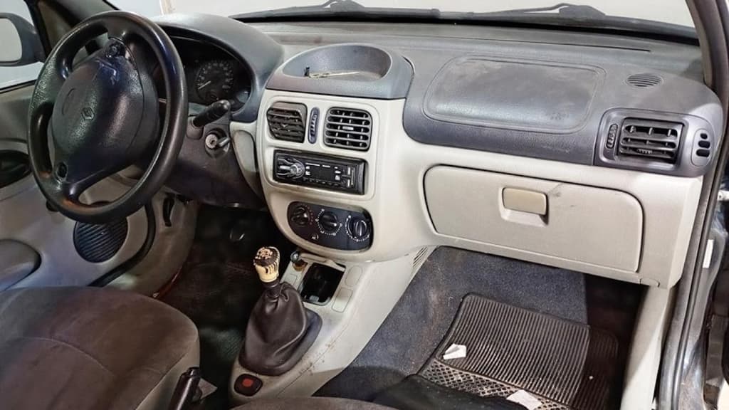 Renault Clio AUT 10 16vh 2004 — foto 6