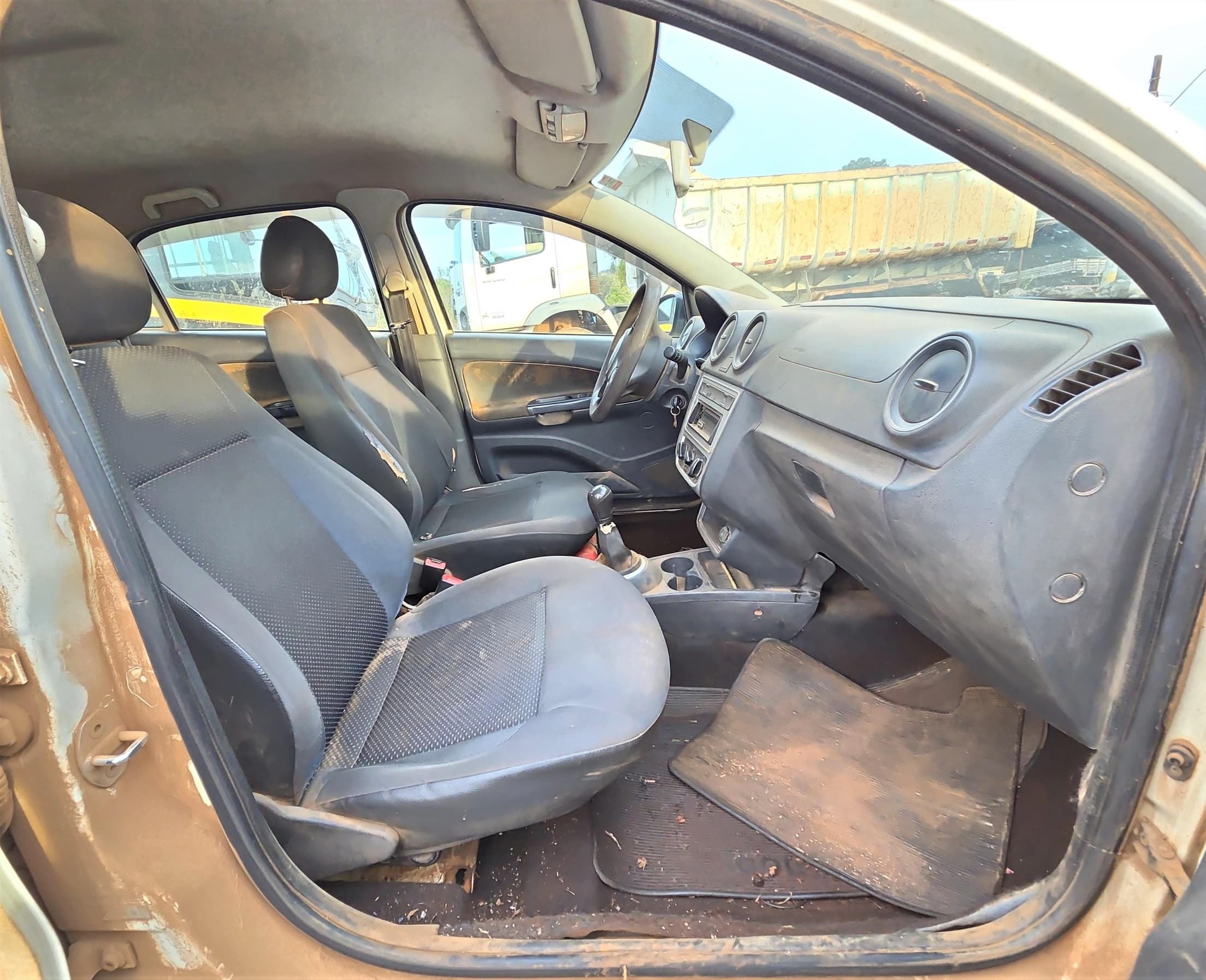 Volkswagen GOL TL MC 2015 — foto 8