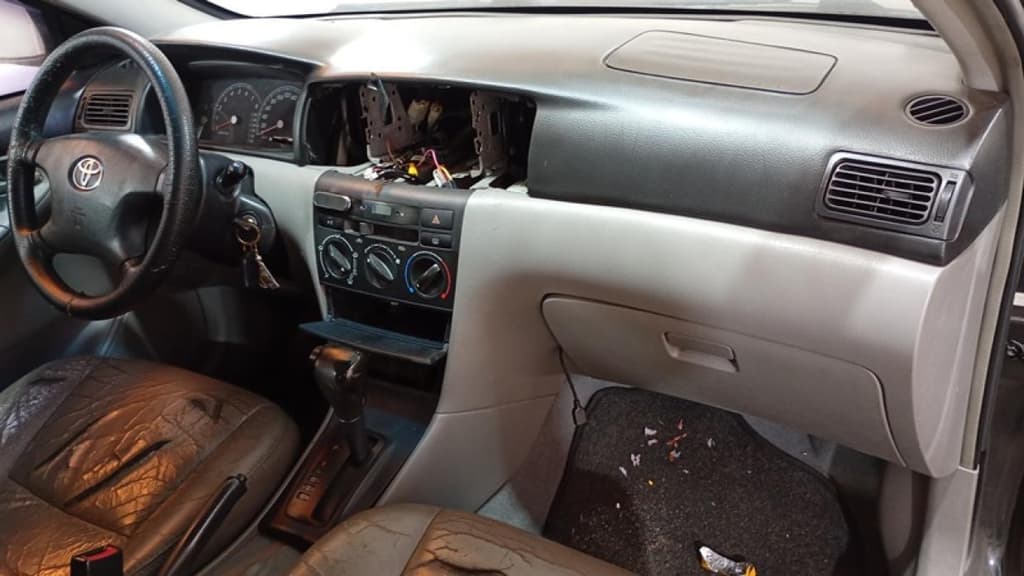 Toyota Fielder 2006 — foto 4