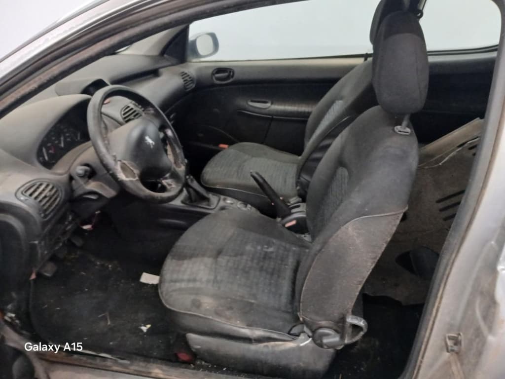 Peugeot 206 Selection 2002 — foto 2