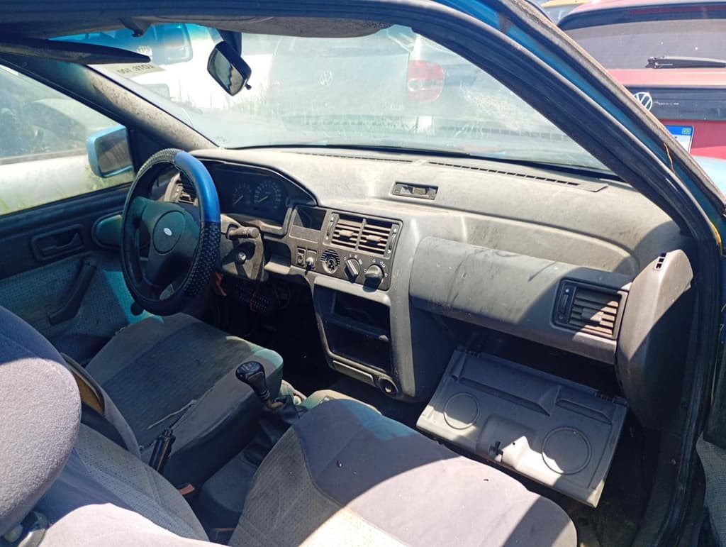 Ford Escort 1.8i GL 1994 — foto 2