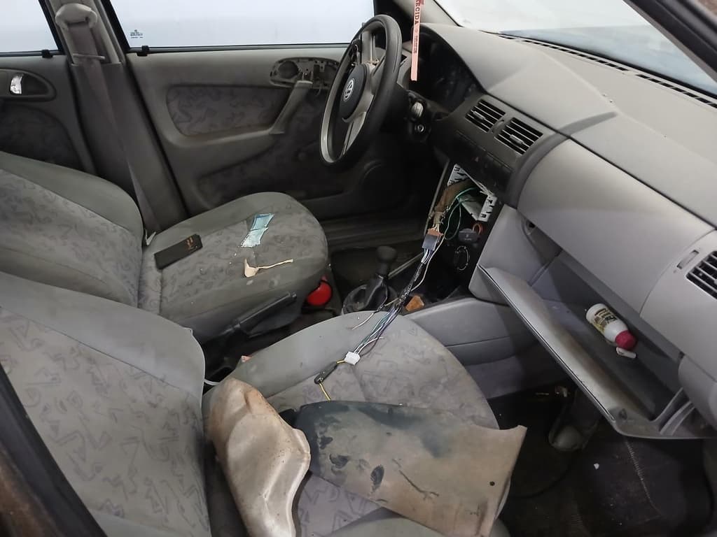 Volkswagen GOL Plus 16V 2001 — foto 3