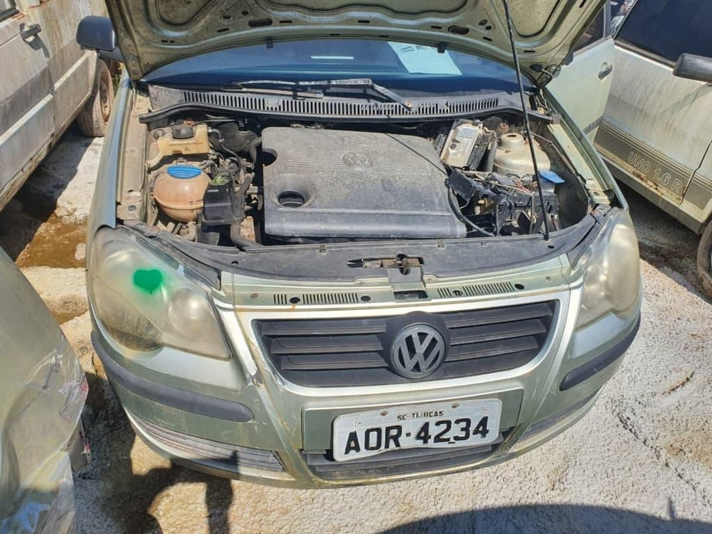 Volkswagen Vw/polo Sedan 1.6 2007