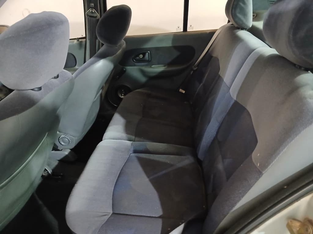 Renault Clio RT 1.0 2002 — foto 4