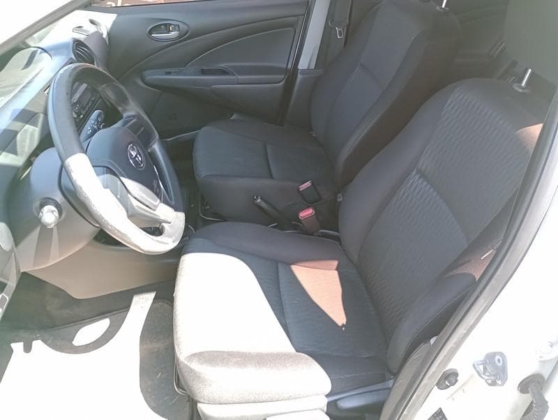 Toyota Etios 2019 — foto 12