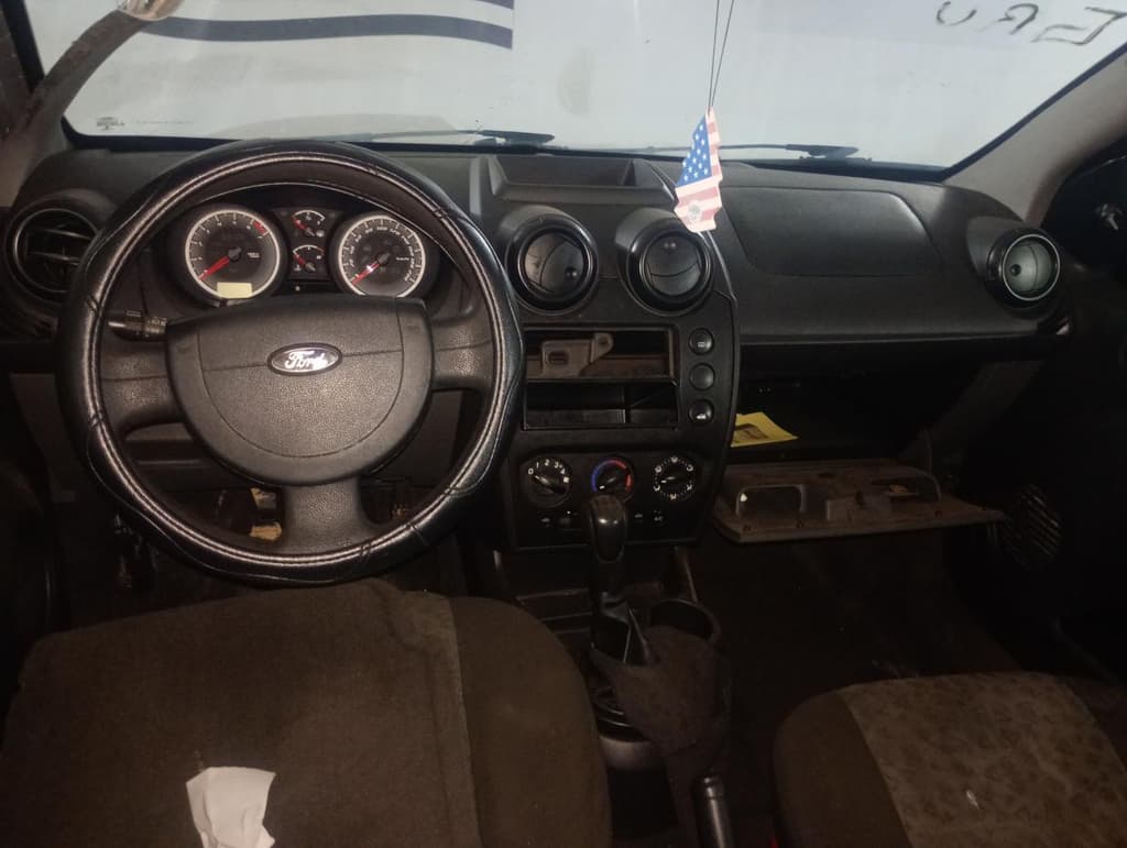 Ford Fiesta Sedan Flex 2014 — foto 5
