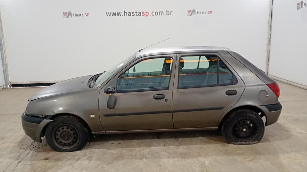 Ford Fiesta GL 2001 — foto 2