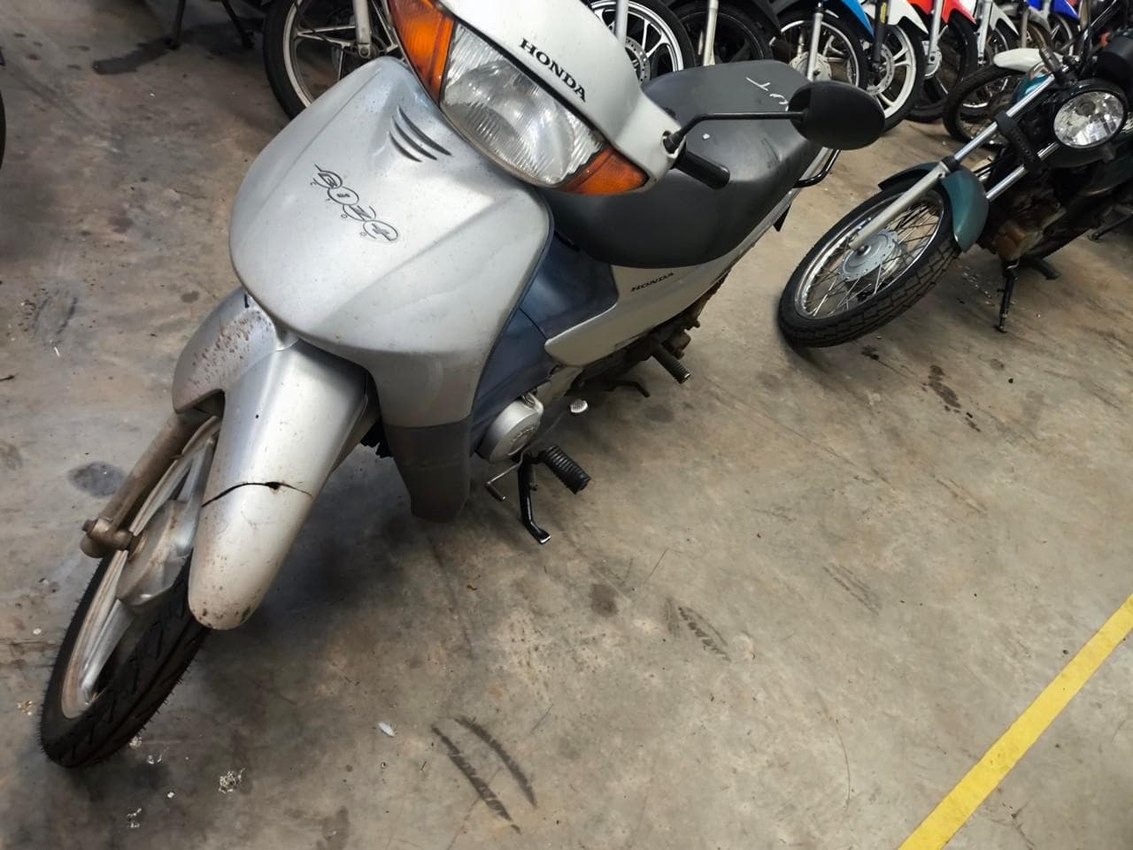 Honda C100 BIZ Mais, 2005
