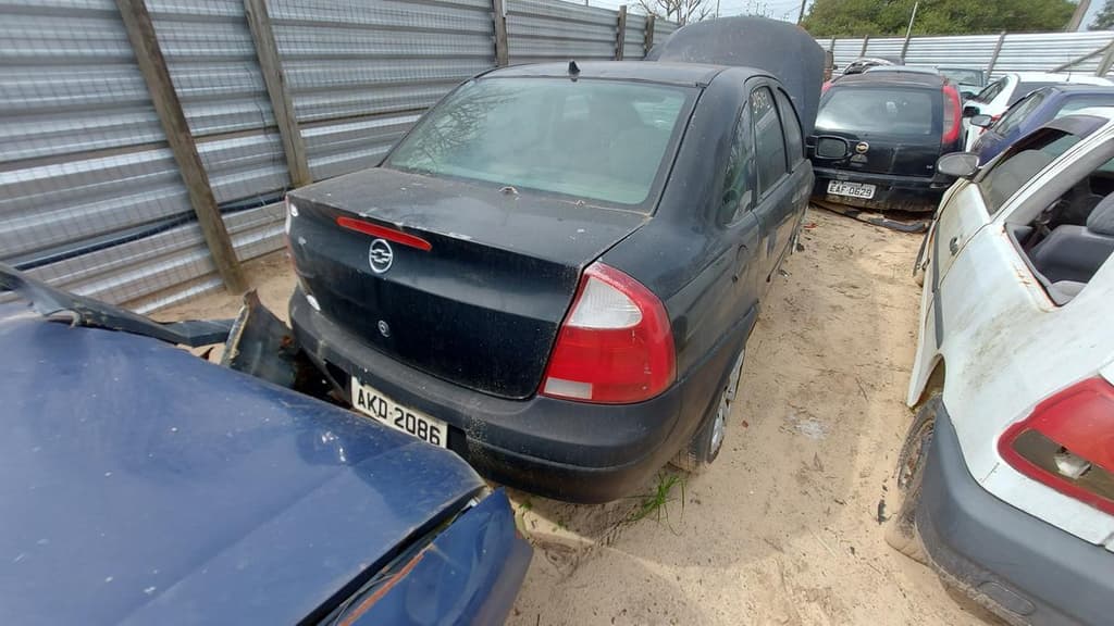 Chevrolet Gm/corsa Sedan 2002 — foto 1