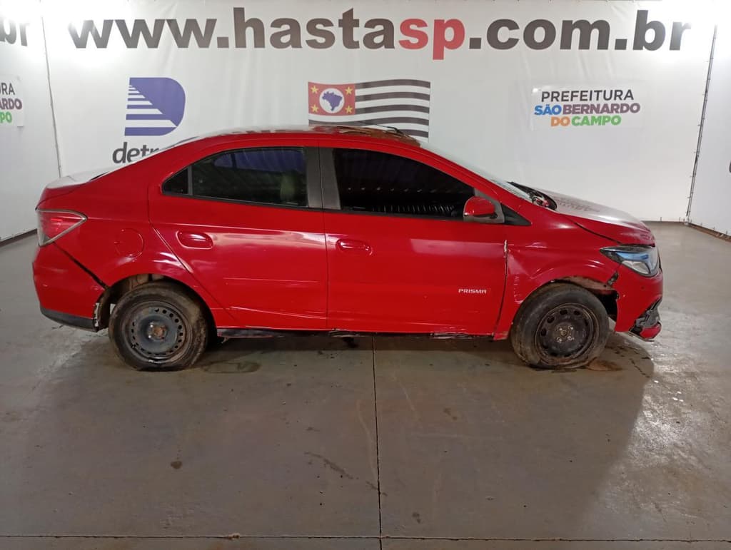 Chevrolet Prisma 1.0mt LT 2013, vermelha