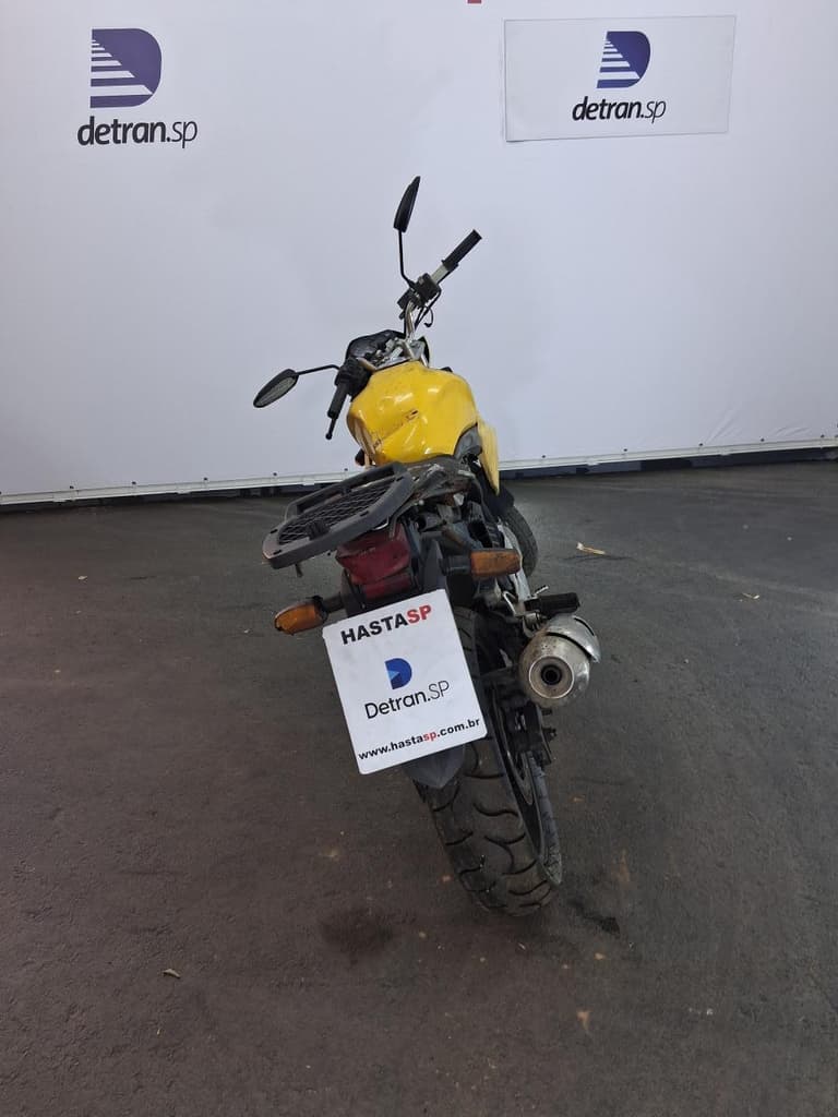 Honda CB 300r 2010 — foto 4
