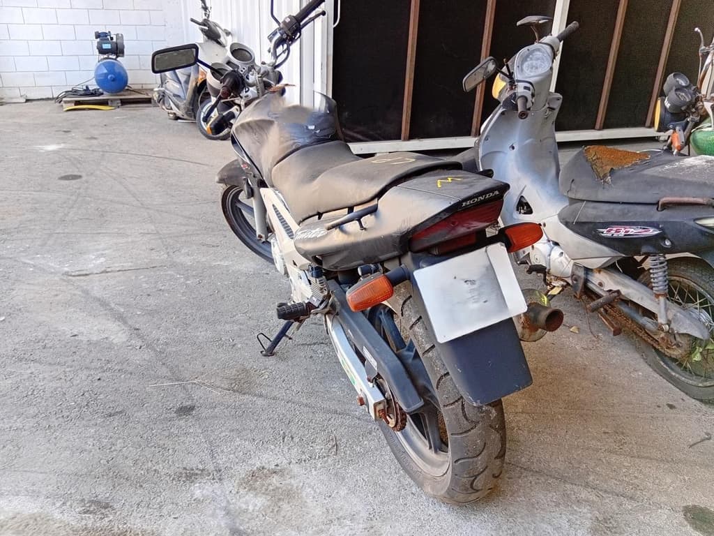 Honda CBX Twister 250 2005 — foto 2