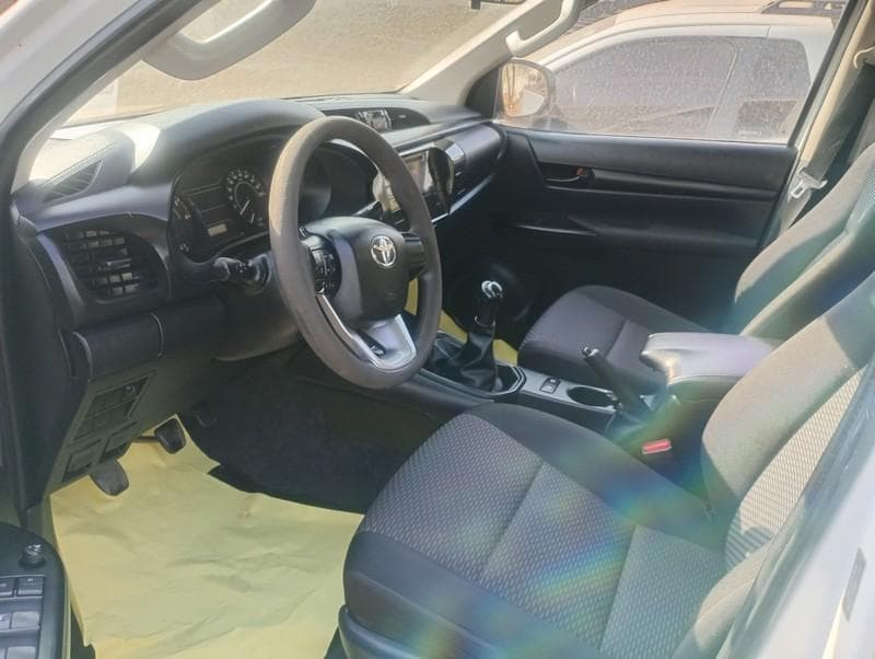 Toyota Hilux 2020 — foto 13