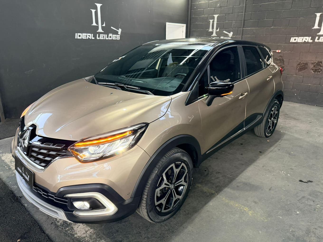 Renault Captur Iconic 1.3 2022 — foto 10