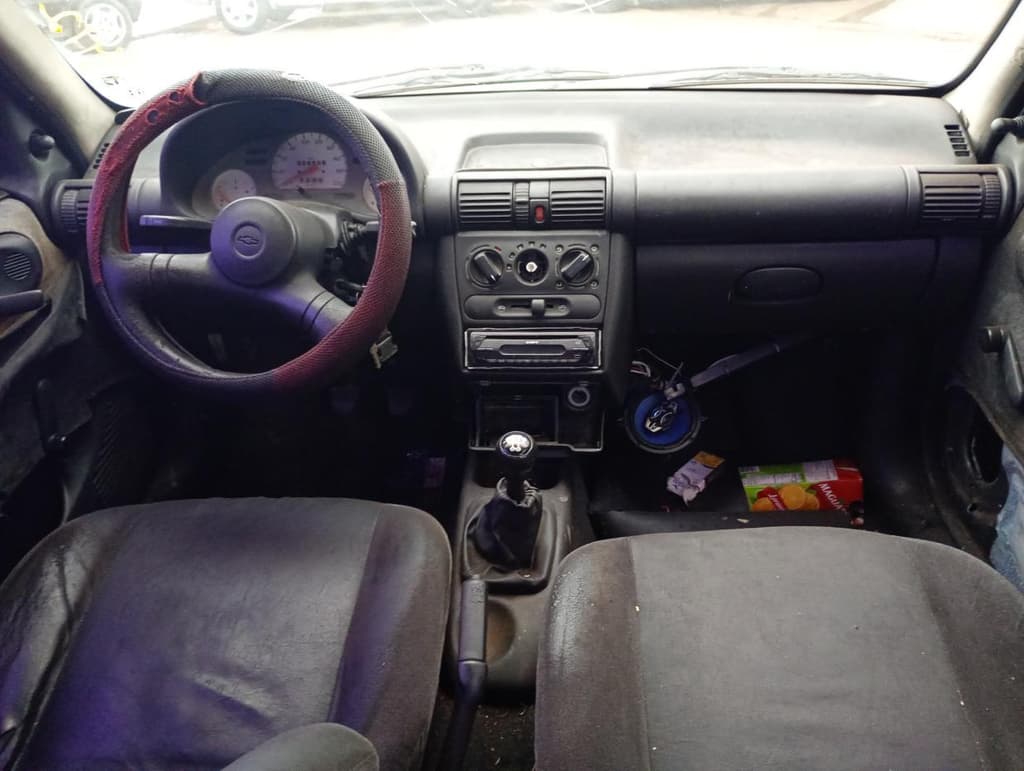 Chevrolet Corsa Mileniun 2001 — foto 5