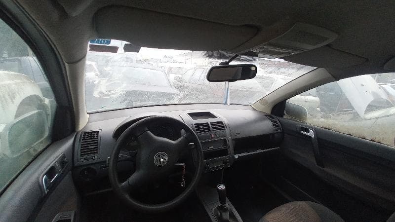 Volkswagen Polo Sedan 1.6 2007 — foto 6