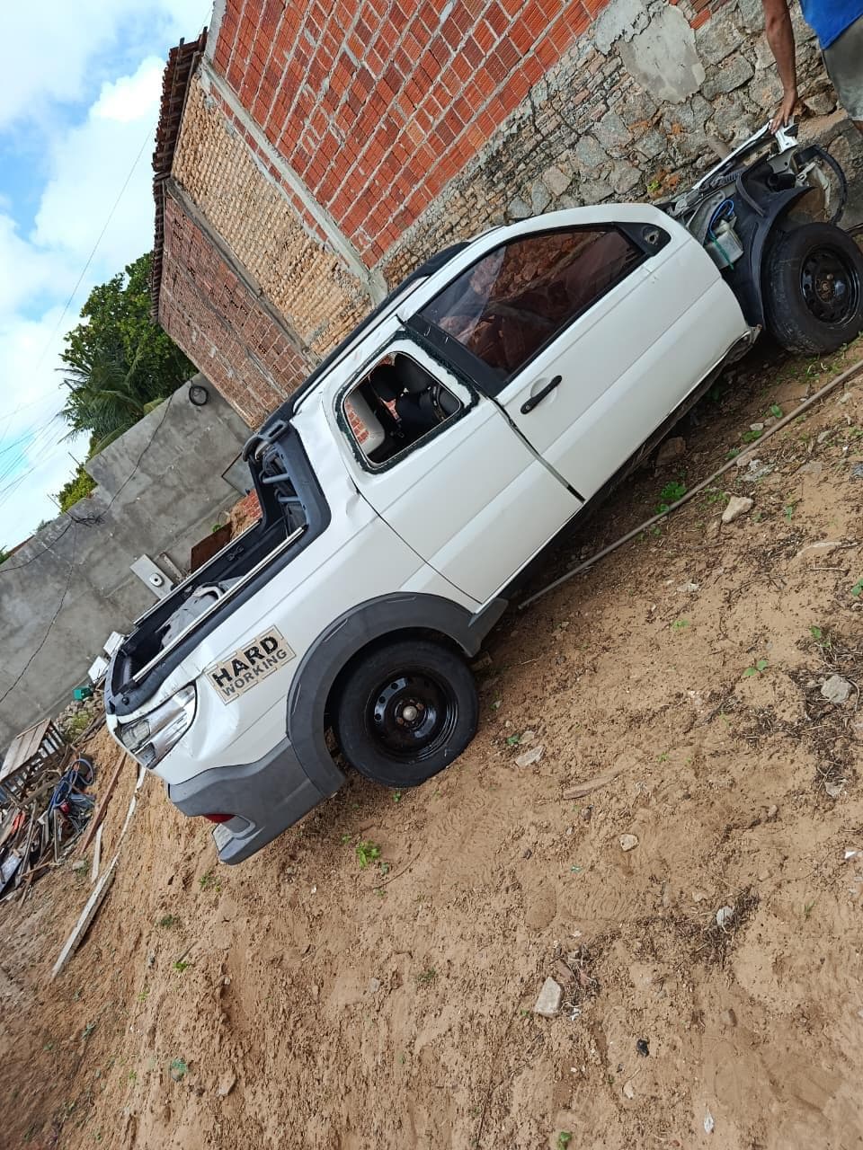 Fiat Strada 2018 — foto 8